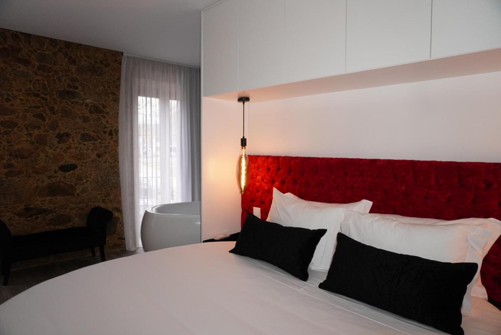 Lux'Otel City Lodge Barcelos Exterior photo